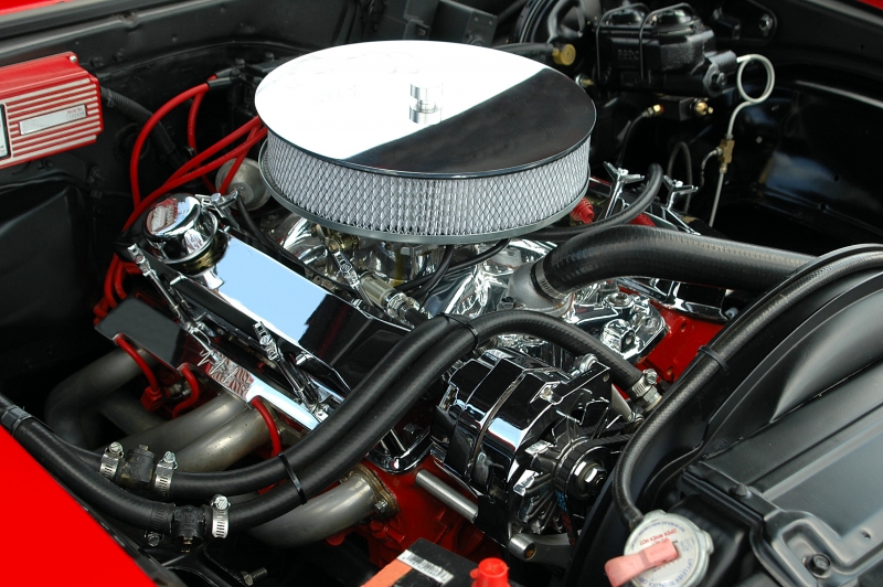 garagiste-GONFARON-min_car-engine-1548434